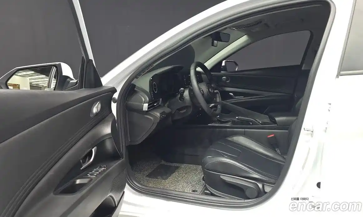 Hyundai Avante 2022 1.6 Автомат в Москве № 112833, фото 13