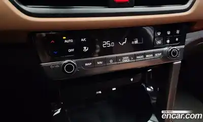 Kia Seltos 2025 1.6 Автомат в Москве № 114937, миниатюра 9