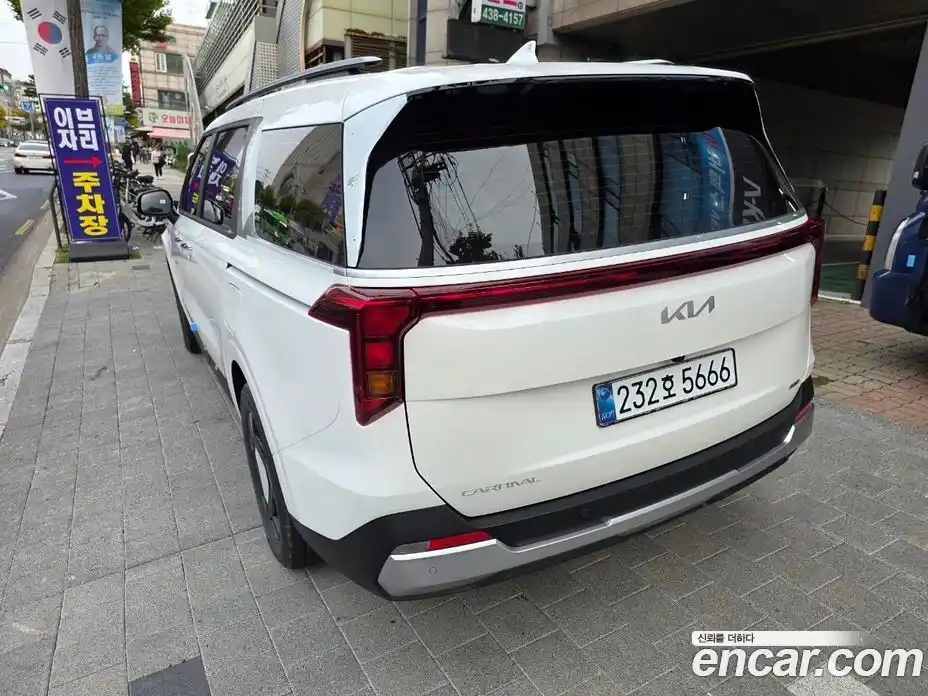 Kia Canival 2026 1.6 Автомат в Москве № 11510, фото 3