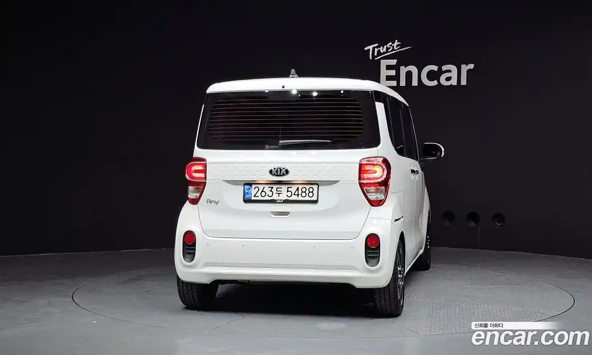 Kia Ray 2021 1.0 Автомат в Москве № 117491, фото 4