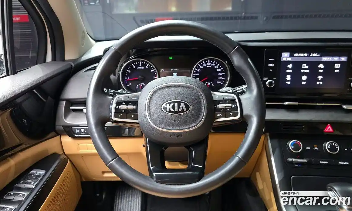Kia Canival 2021 3.5 Автомат в Москве № 121330, фото 12