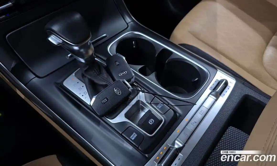 Kia Canival 2021 3.5 Автомат в Москве № 121330, фото 15