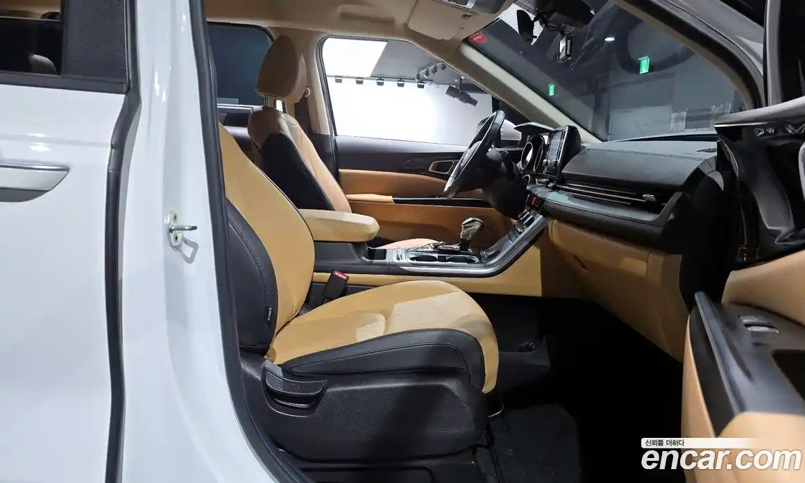 Kia Canival 2021 3.5 Автомат в Москве № 121330, фото 7