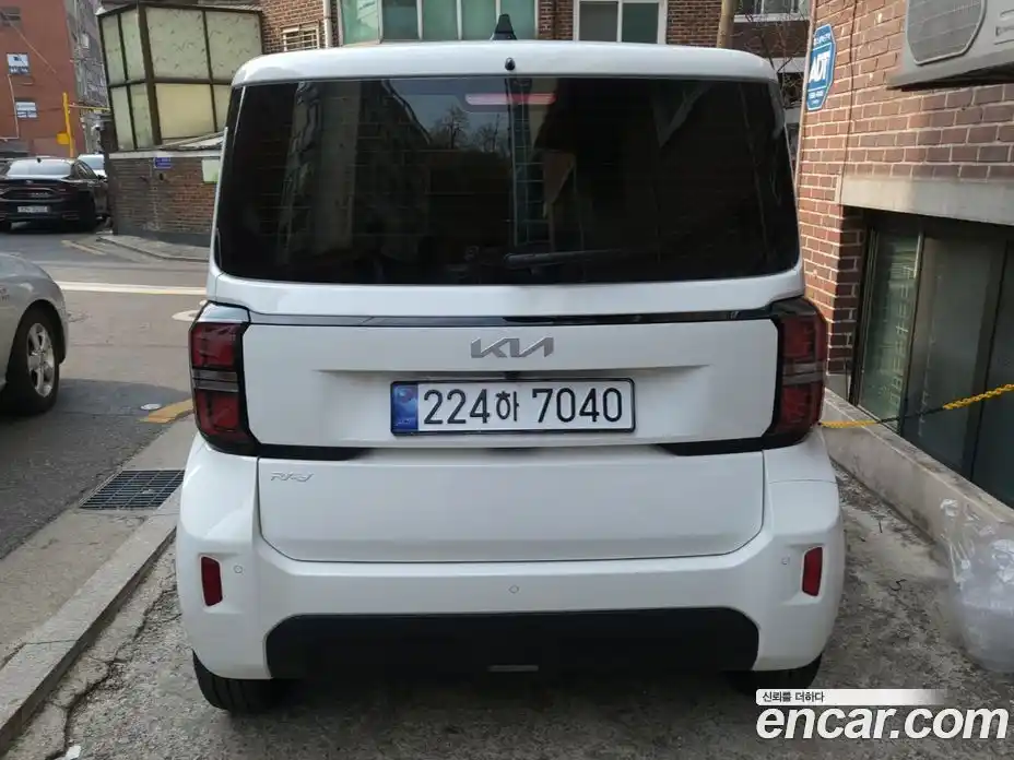 Kia Ray 2025 1.0 Автомат в Москве № 123762, фото 4