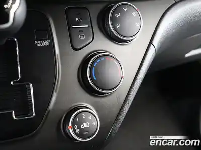 Kia Ray 2023 1.0 Автомат в Москве № 123776, миниатюра 12