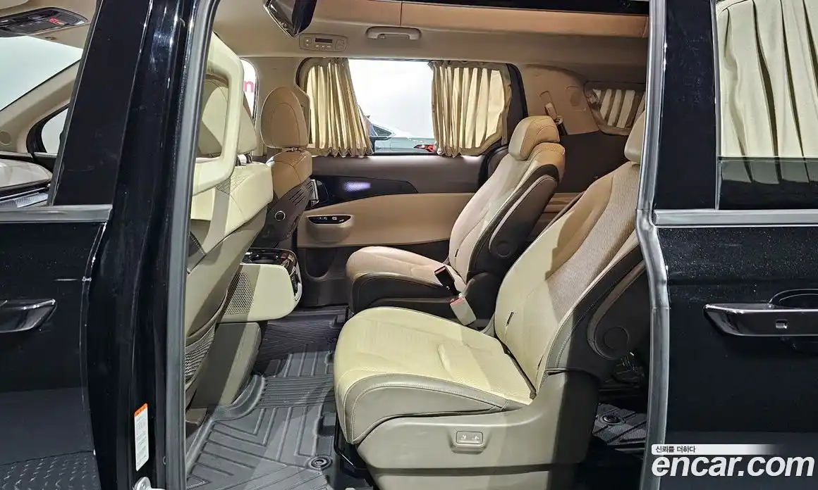 Kia Canival 2023 2.2 Автомат в Москве № 123881, фото 20