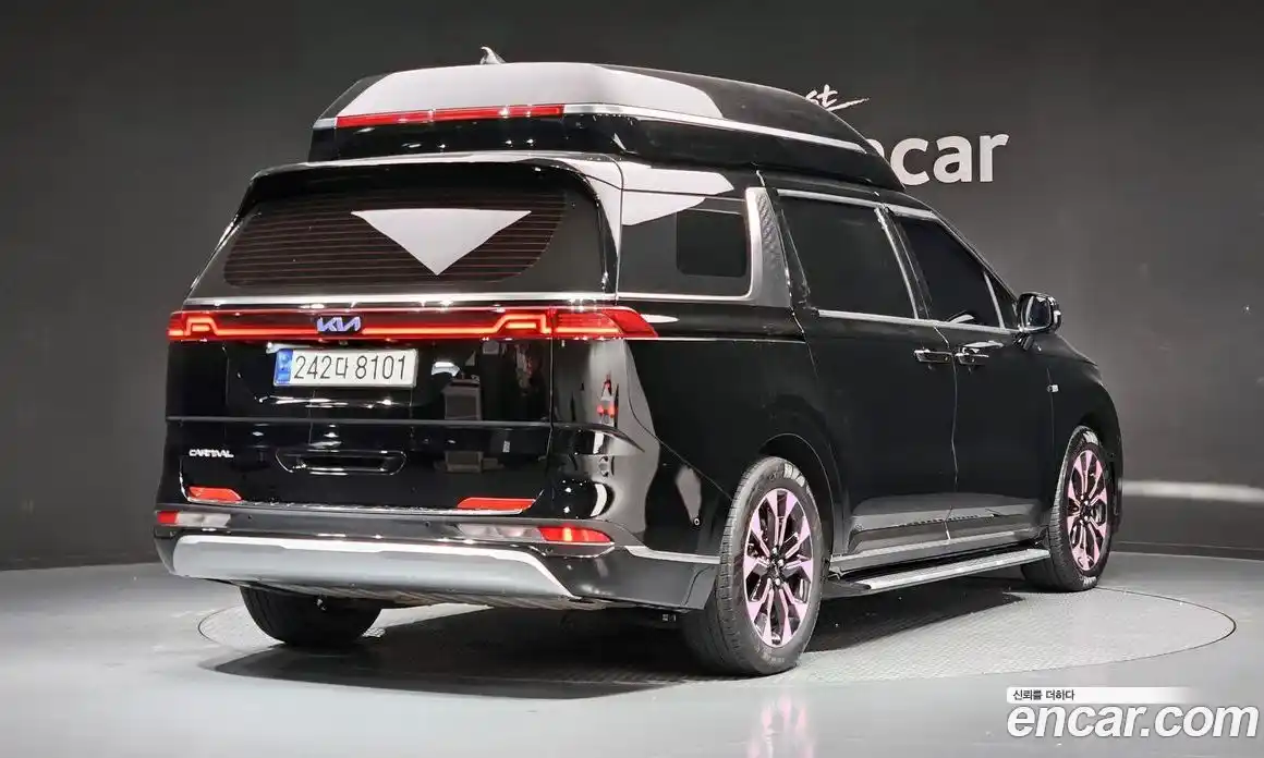 Kia Canival 2023 2.2 Автомат в Москве № 123881, фото 3