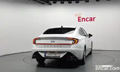 Hyundai Sonata 2023 1.6 Автомат в Москве № 125981, миниатюра 3