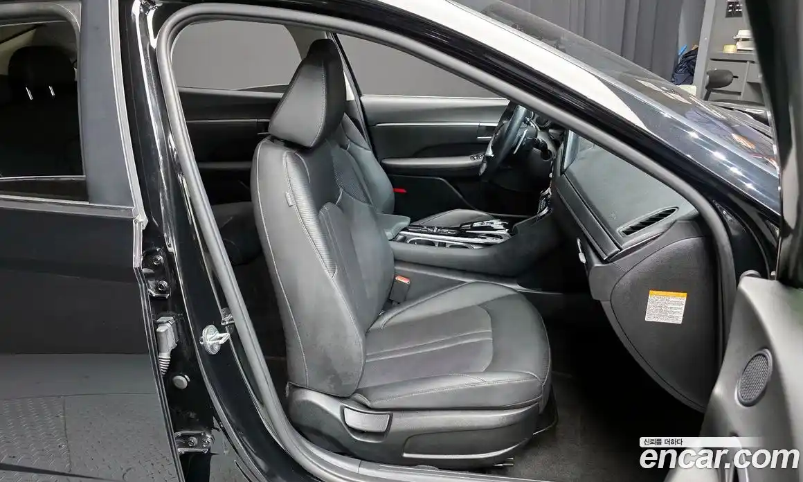 Hyundai Sonata 2022 2.0 Автомат в Москве № 126011, фото 2