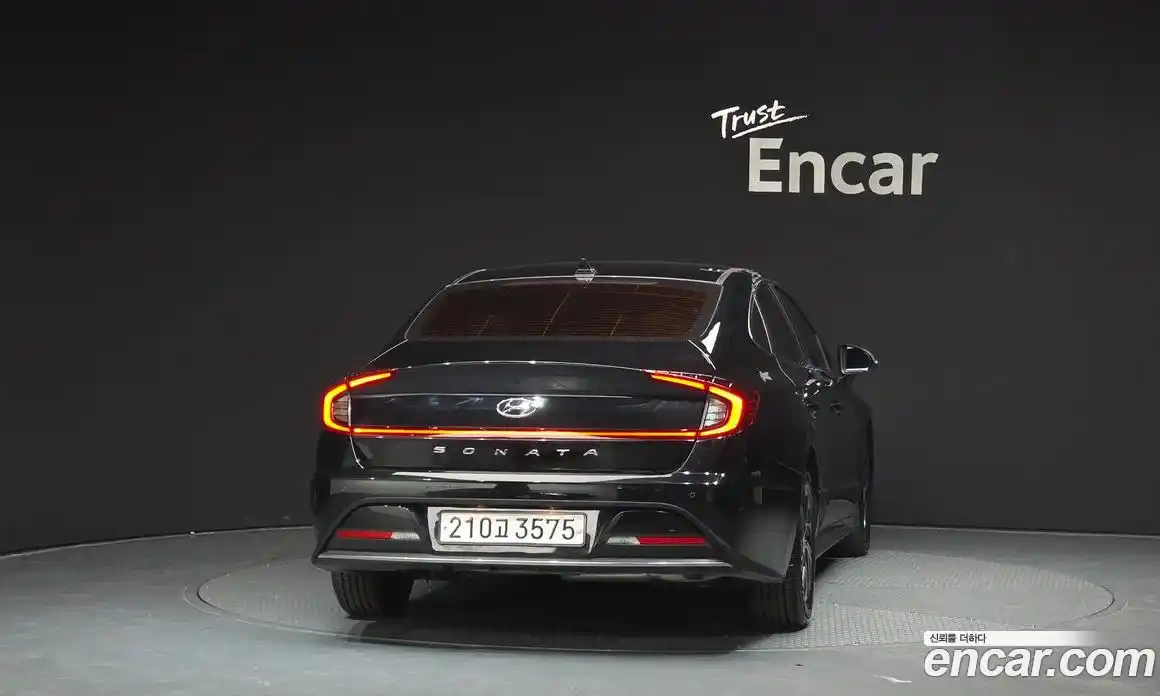 Hyundai Sonata 2022 2.0 Автомат в Москве № 126011, фото 10