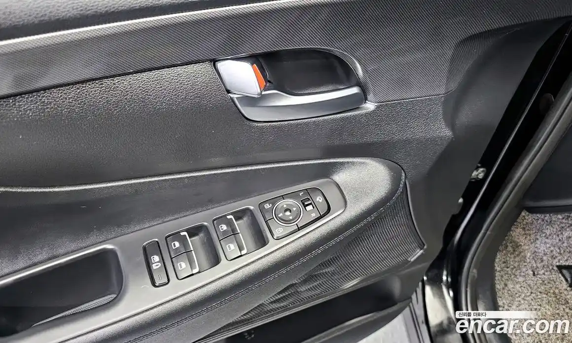 Hyundai Santa Fe 2022 2.2 Автомат в Москве № 126073, фото 11