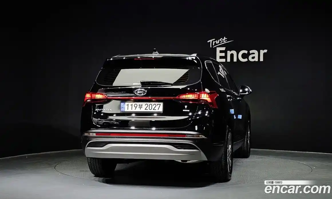 Hyundai Santa Fe 2022 2.2 Автомат в Москве № 126073, фото 13