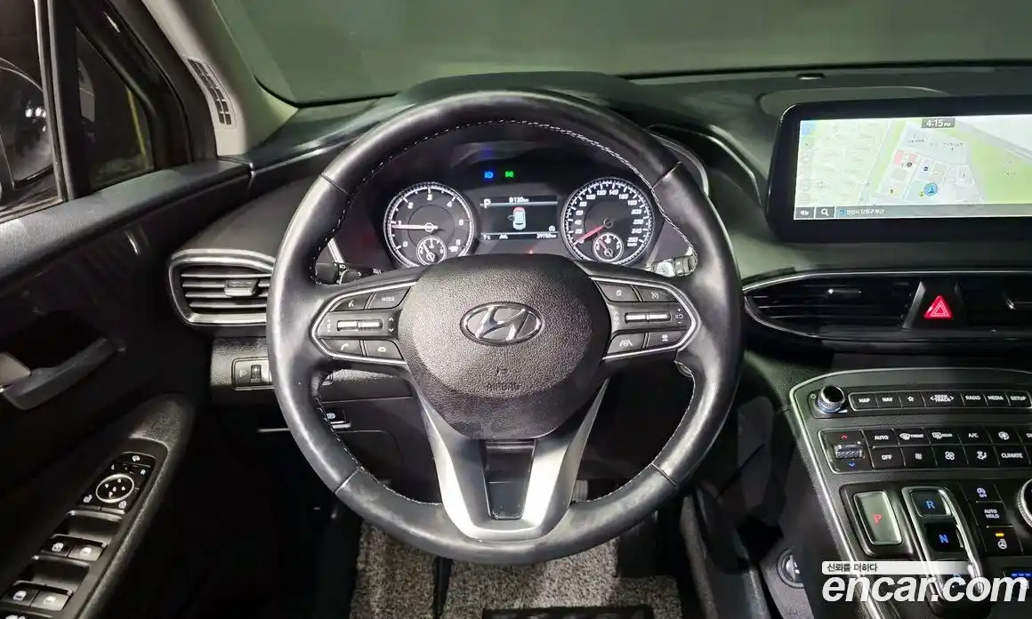 Hyundai Santa Fe 2022 2.2 Автомат в Москве № 126073, фото 17