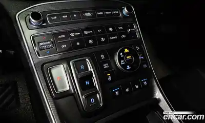 Hyundai Santa Fe 2022 2.2 Автомат в Москве № 126073, миниатюра 2