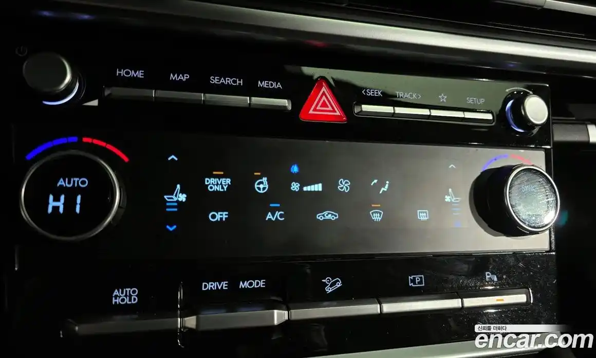 Hyundai Santa Fe 2024 1.6 Автомат в Москве № 126238, фото 9