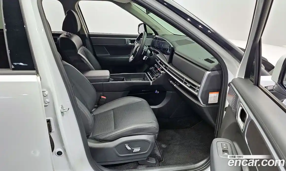 Hyundai Santa Fe 2024 1.6 Автомат в Москве № 126320, фото 19