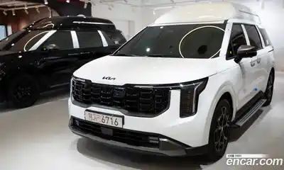 Kia Canival, 2025
