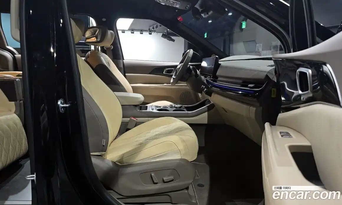 Kia Canival 2025 3.5 Автомат в Москве № 128051, фото 4