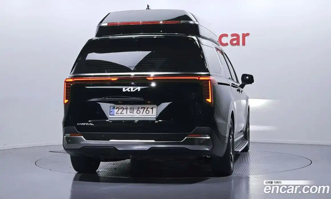 Kia Canival 2025 3.5 Автомат в Москве № 128480, фото 4