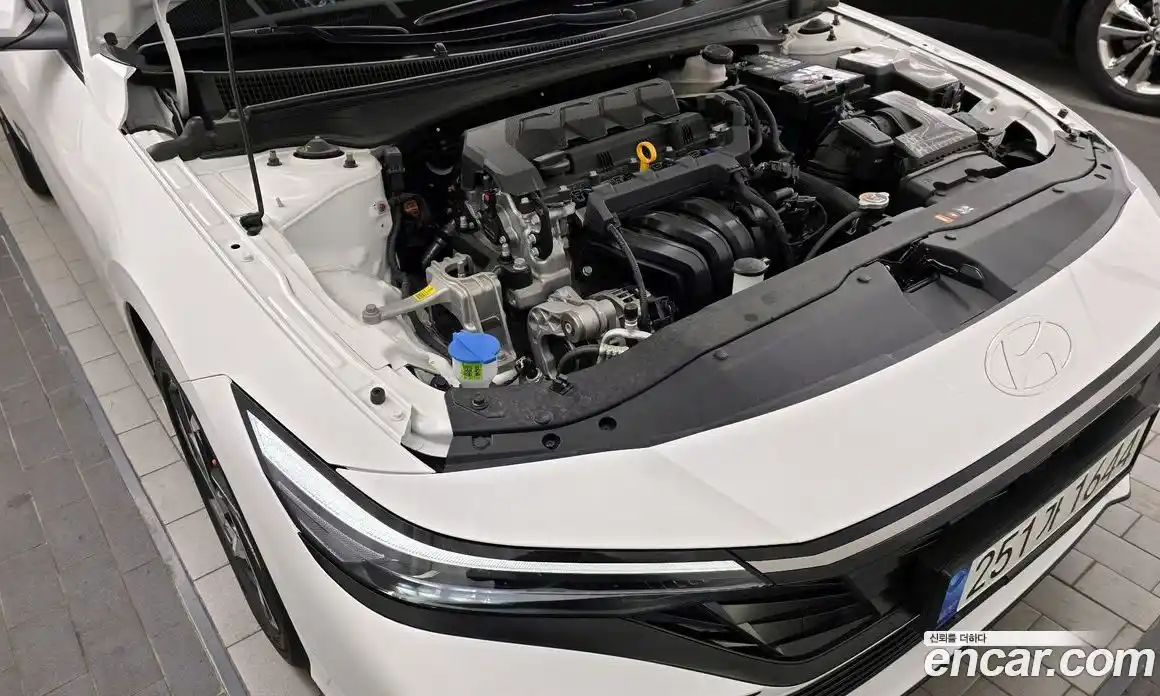 Hyundai Avante 2024 1.6 Автомат в Москве № 129860, фото 19