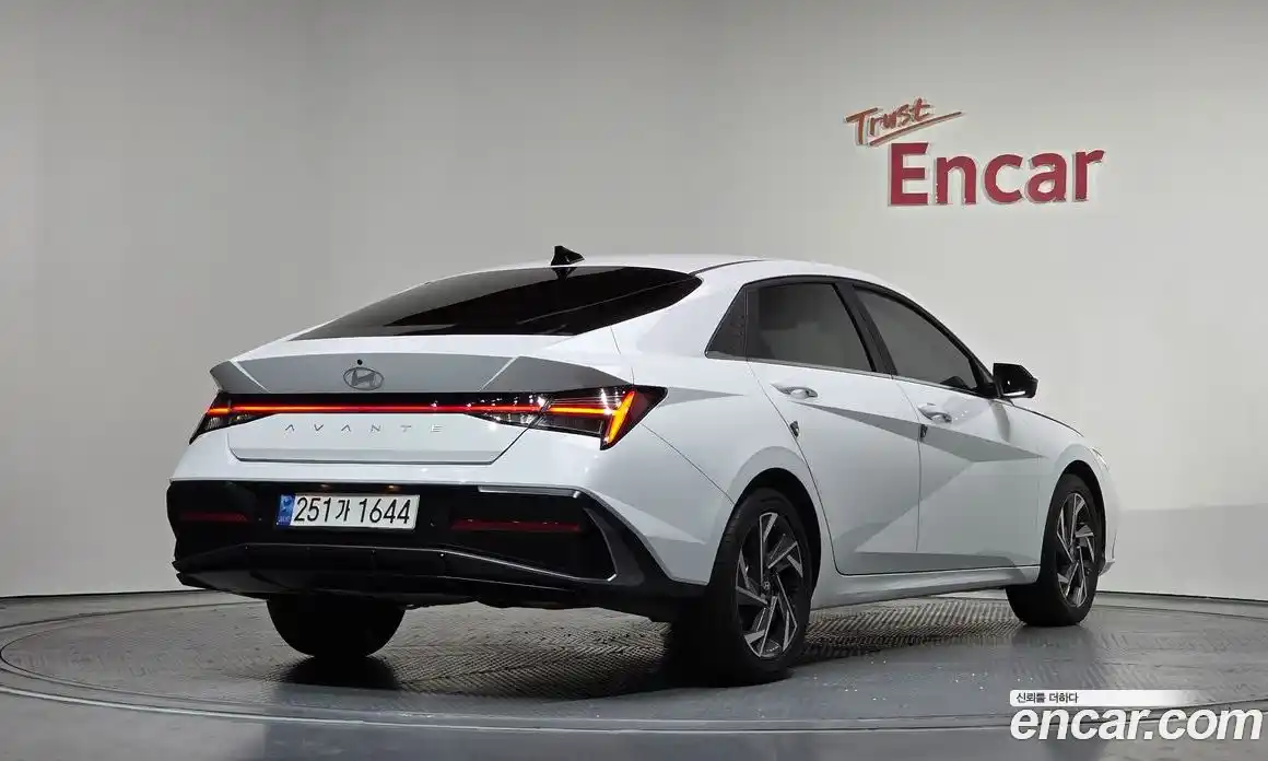 Hyundai Avante 2024 1.6 Автомат в Москве № 129860, фото 8