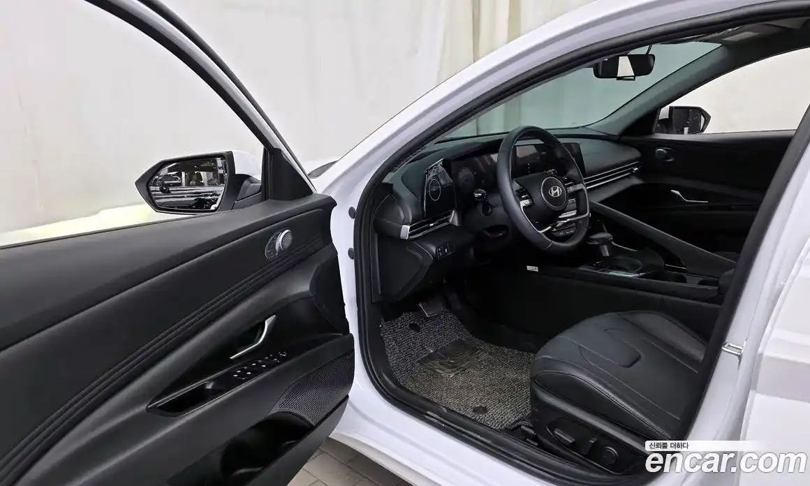 Hyundai Avante 2024 1.6 Автомат в Москве № 129860, фото 9