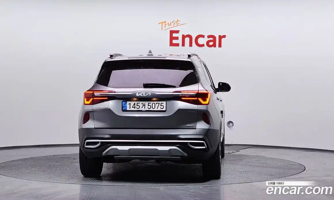 Kia Seltos 2023 1.6 Автомат в Москве № 132220, фото 4