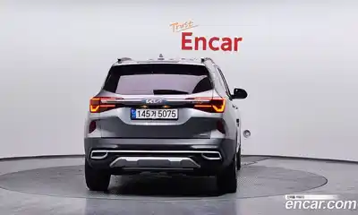 Kia Seltos 2023 1.6 Автомат в Москве № 132220, миниатюра 4