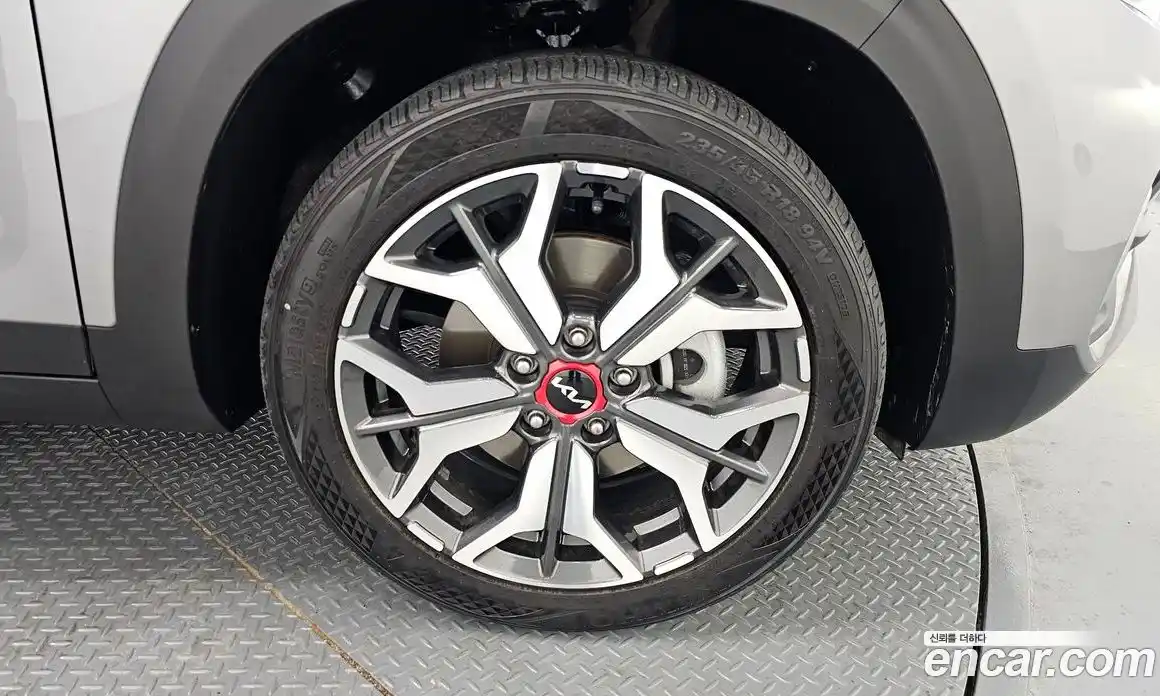 Kia Seltos 2023 1.6 Автомат в Москве № 132220, фото 5