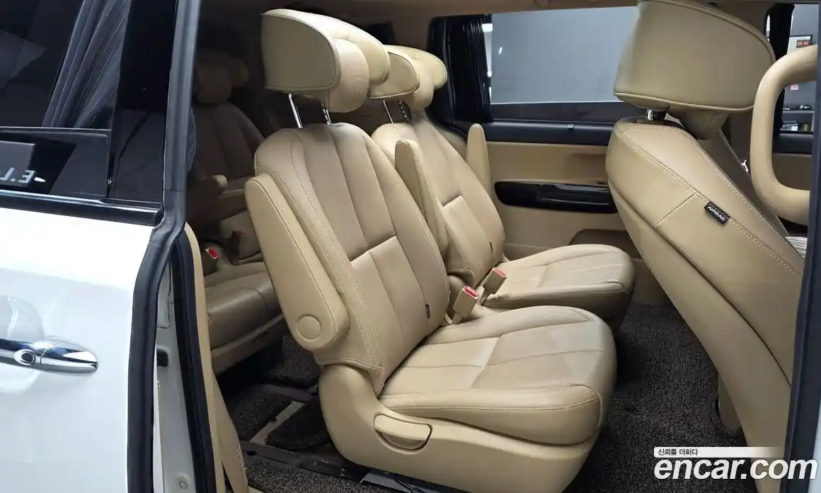 Kia Canival 2019 3.3 Автомат в Москве № 134089, фото 11