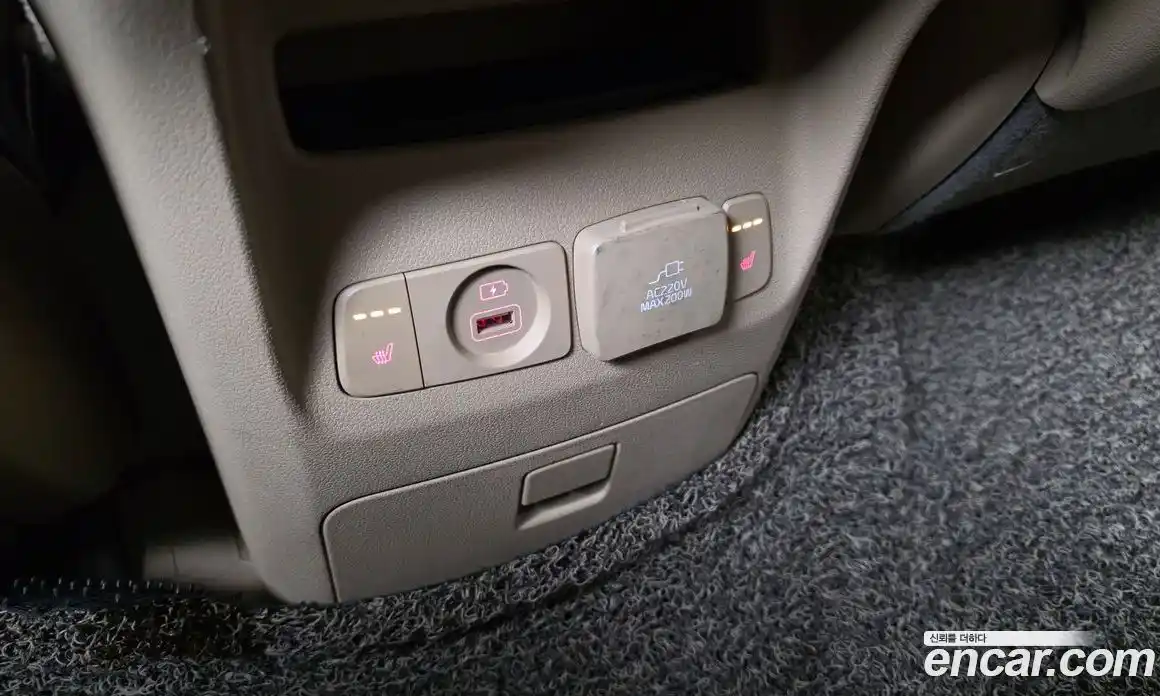 Kia Canival 2019 3.3 Автомат в Москве № 134089, фото 17