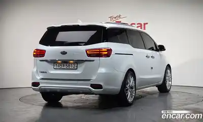 Kia Canival 2019 3.3 Автомат в Москве № 134089, миниатюра 10