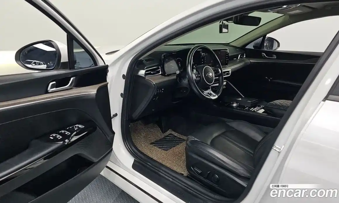 Kia K5 2021 2.0 Автомат в Москве № 134488, фото 14