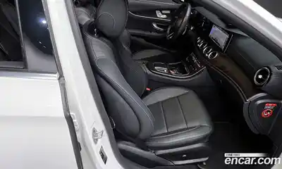 Mercedes-Benz E-Class 2021 1.9 Автомат в Москве № 134860, миниатюра 8