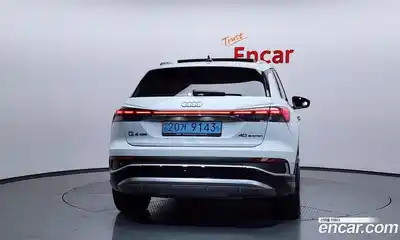 Audi Q4 e-tron 2022 0.2 Автомат в Москве № 135380, миниатюра 9
