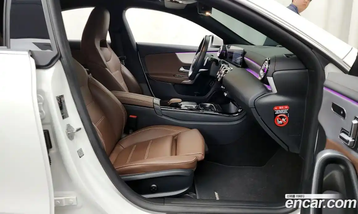 Mercedes-Benz CLA-Class 2022 2.0 Автомат в Москве № 137274, фото 11