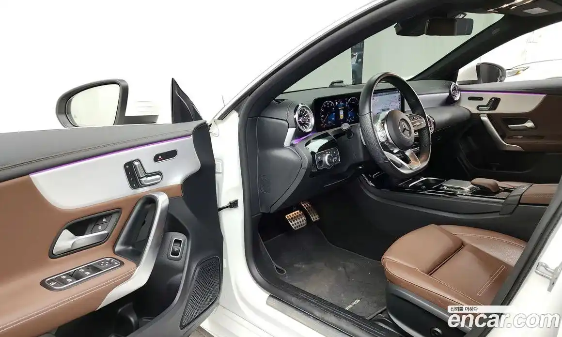 Mercedes-Benz CLA-Class 2022 2.0 Автомат в Москве № 137274, фото 10