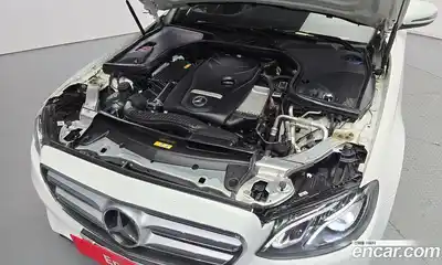 Mercedes-Benz E-Class 2018 2.0 Автомат в Москве № 140043, миниатюра 4