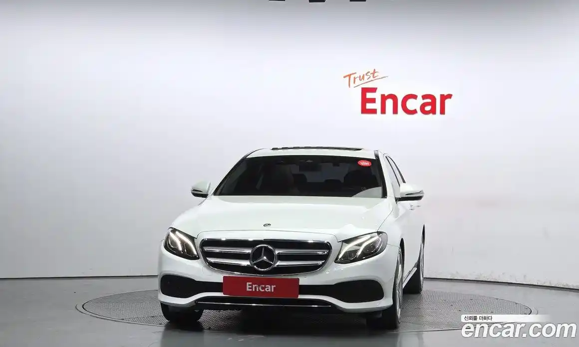 Mercedes-Benz E-Class 2018 2.0 Автомат в Москве № 140043, фото 6