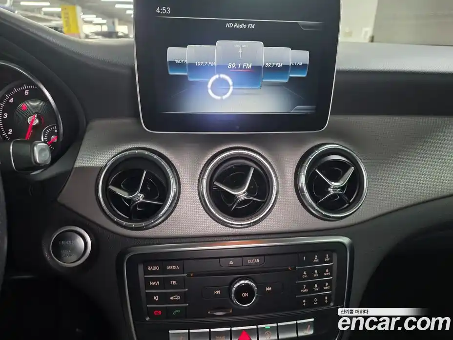 Mercedes-Benz CLA-Class 2018 2.0 Автомат в Москве № 141954, фото 9