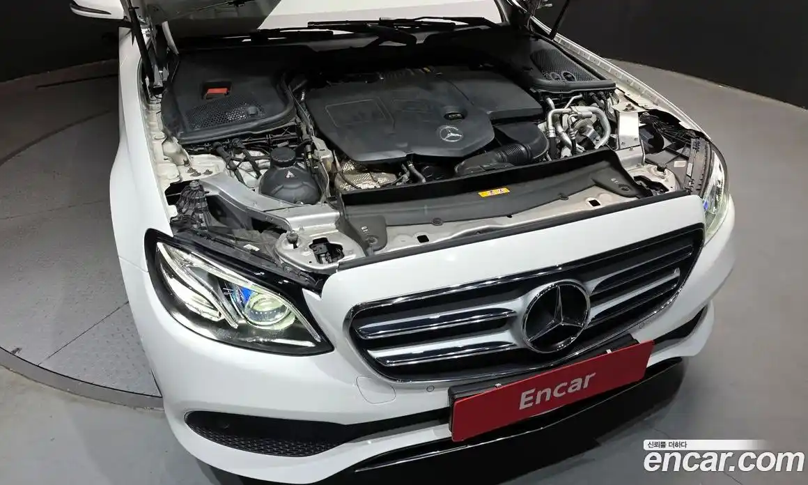 Mercedes-Benz E-Class 2019 1.9 Автомат в Москве № 143239, фото 20