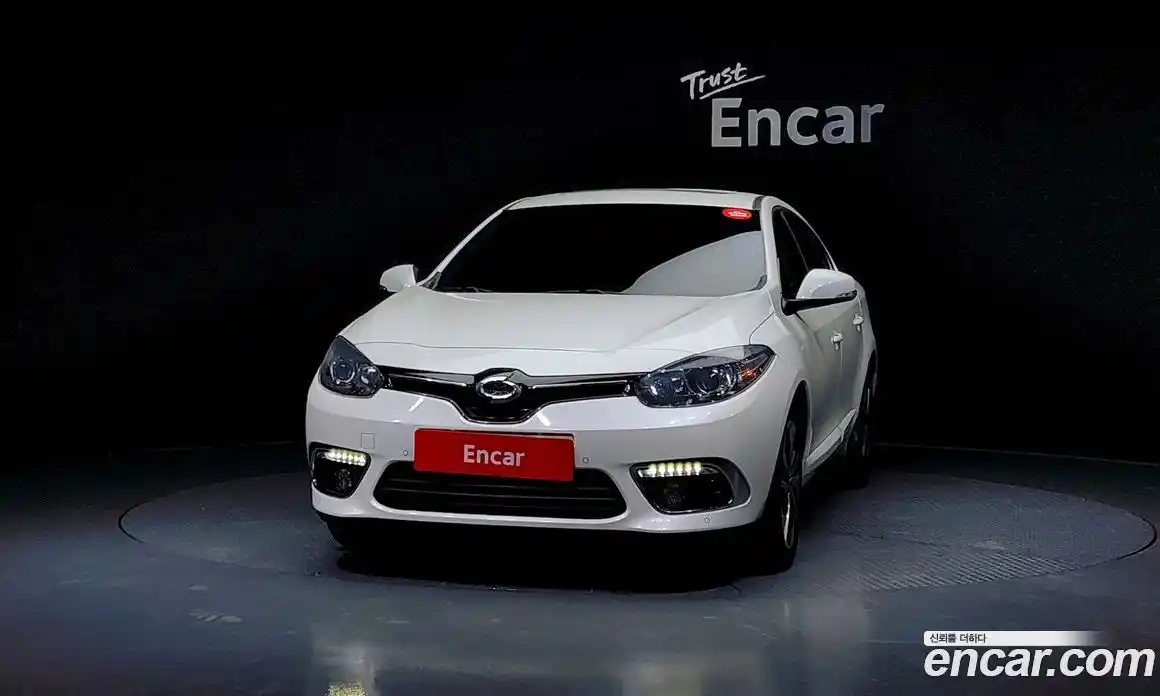 Renault SM3 2015 1.6 Автомат в Москве № 149456, фото 9