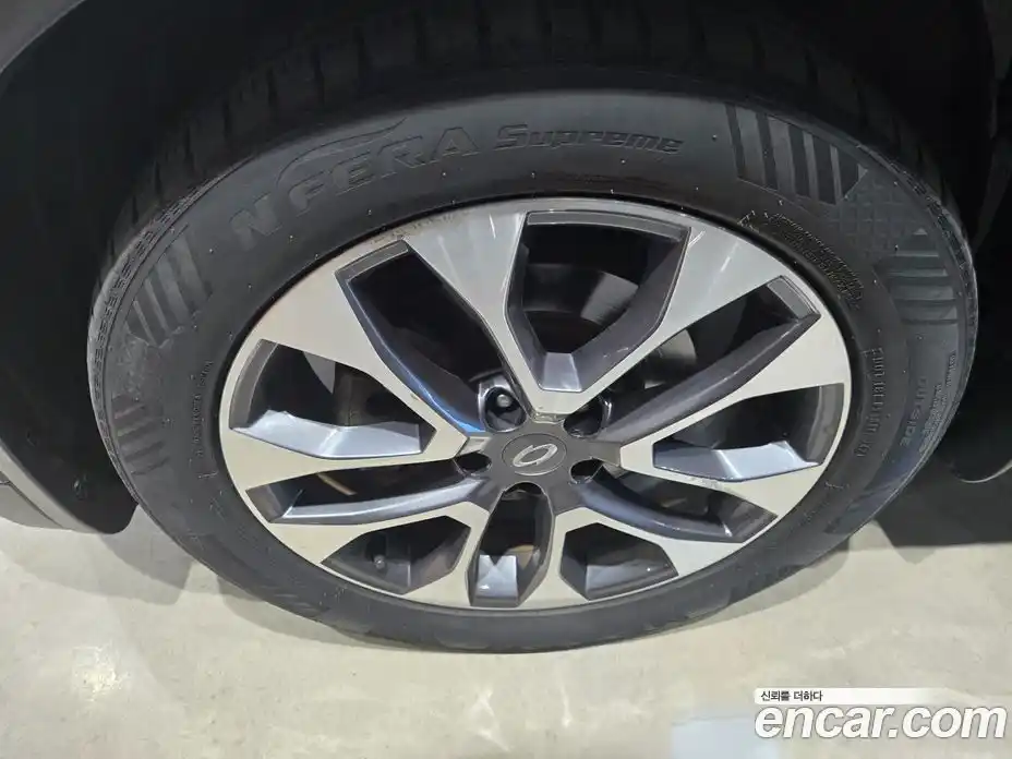 Renault QM6 2017 2.0 Автомат в Москве № 152819, фото 5