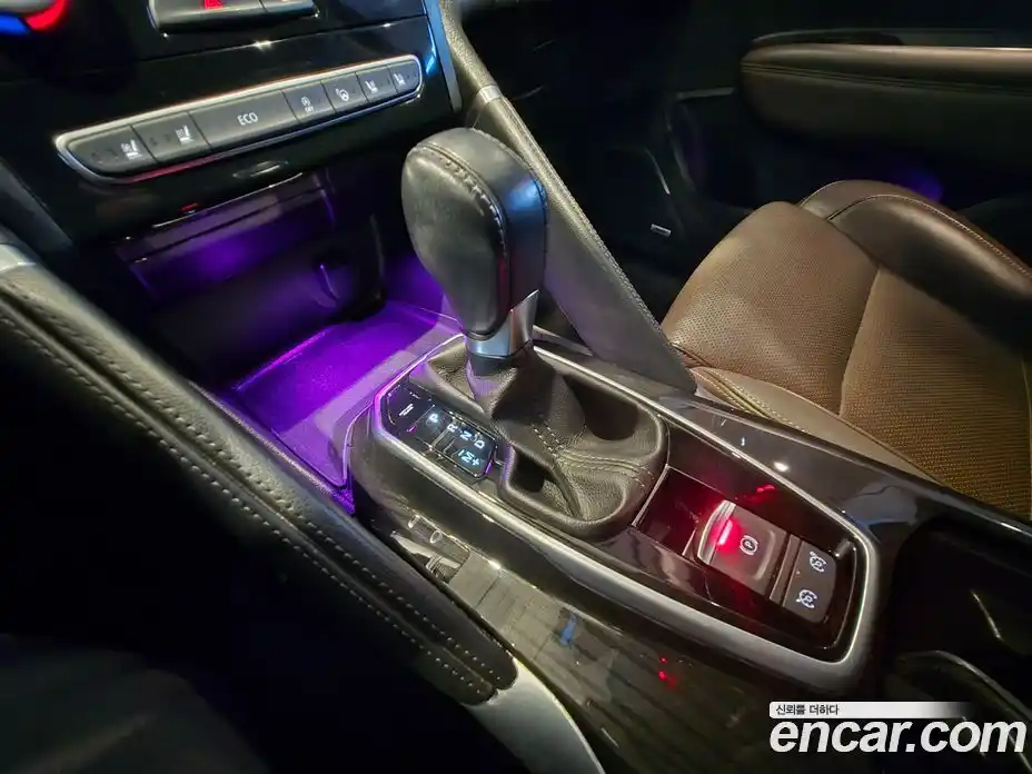 Renault QM6 2017 2.0 Автомат в Москве № 152819, фото 9