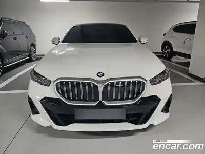 BMW 5-Series 2025 2.0 Автомат в Москве № 153189, миниатюра 3