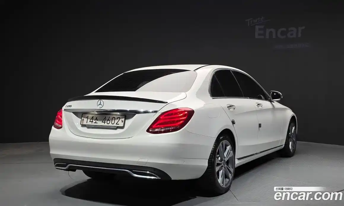 Mercedes-Benz C-Class 2018 2.0 Автомат в Москве № 160698, фото 19