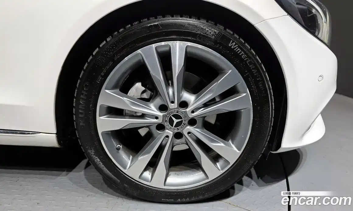 Mercedes-Benz C-Class 2018 2.0 Автомат в Москве № 160698, фото 3