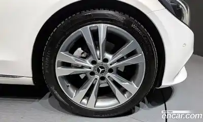 Mercedes-Benz C-Class 2018 2.0 Автомат в Москве № 160698, миниатюра 3