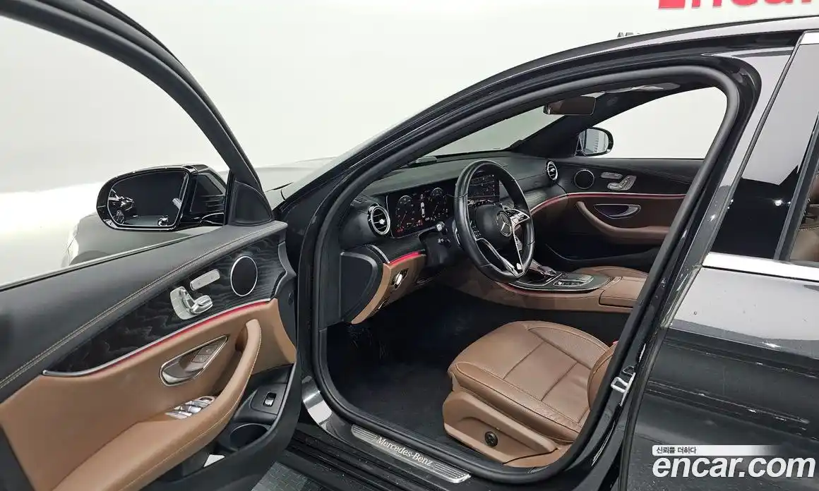 Mercedes-Benz E-Class 2023 2.0 Автомат в Москве № 161382, фото 17