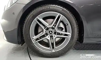 Mercedes-Benz E-Class 2023 2.0 Автомат в Москве № 161382, миниатюра 4